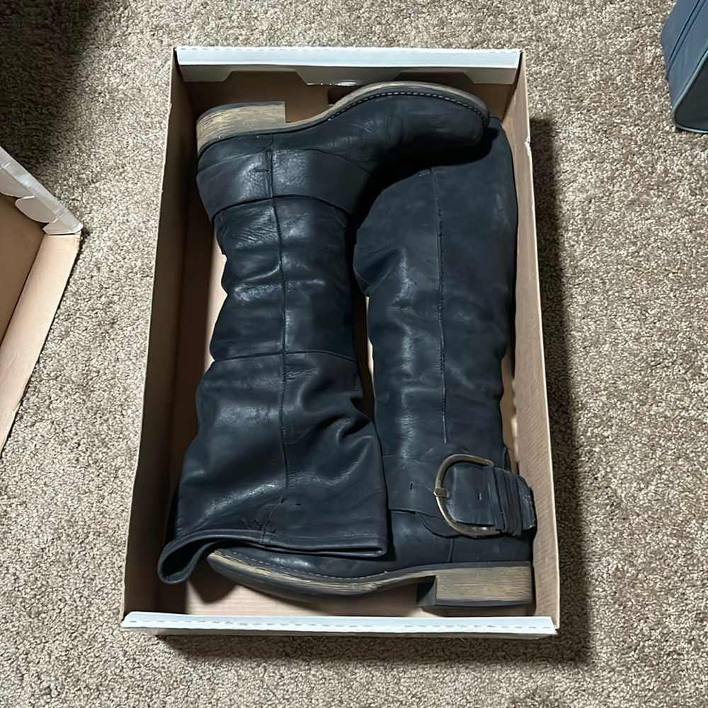 Steve Madden Larent Tall Riding Boots 9.5 M leather. Good used condition